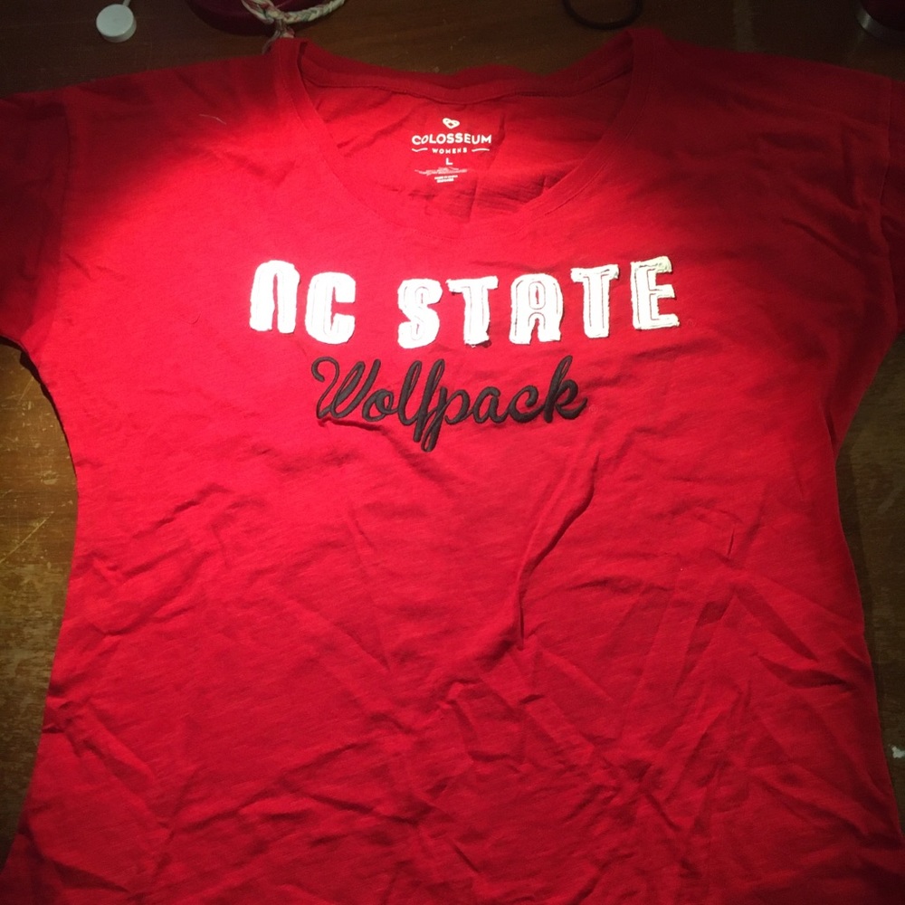 Women’s NC State Wolfpack t-shirt, size L. New